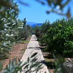 Villa Of Luxury And Serenity Kiveri