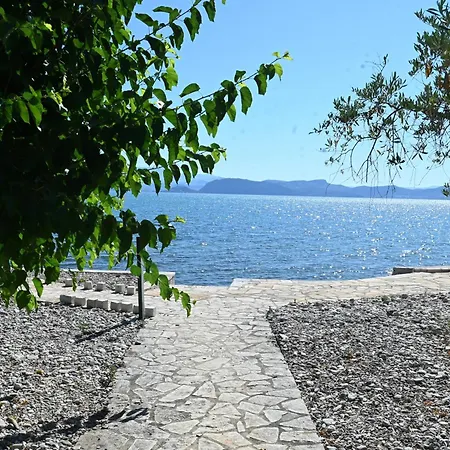 Of Luxury And Serenity * Κιβέρι