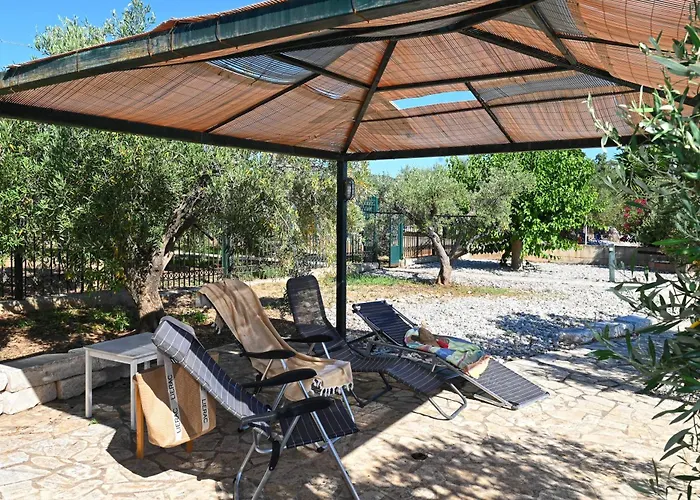 Villa Of Luxury And Serenity Kivérion